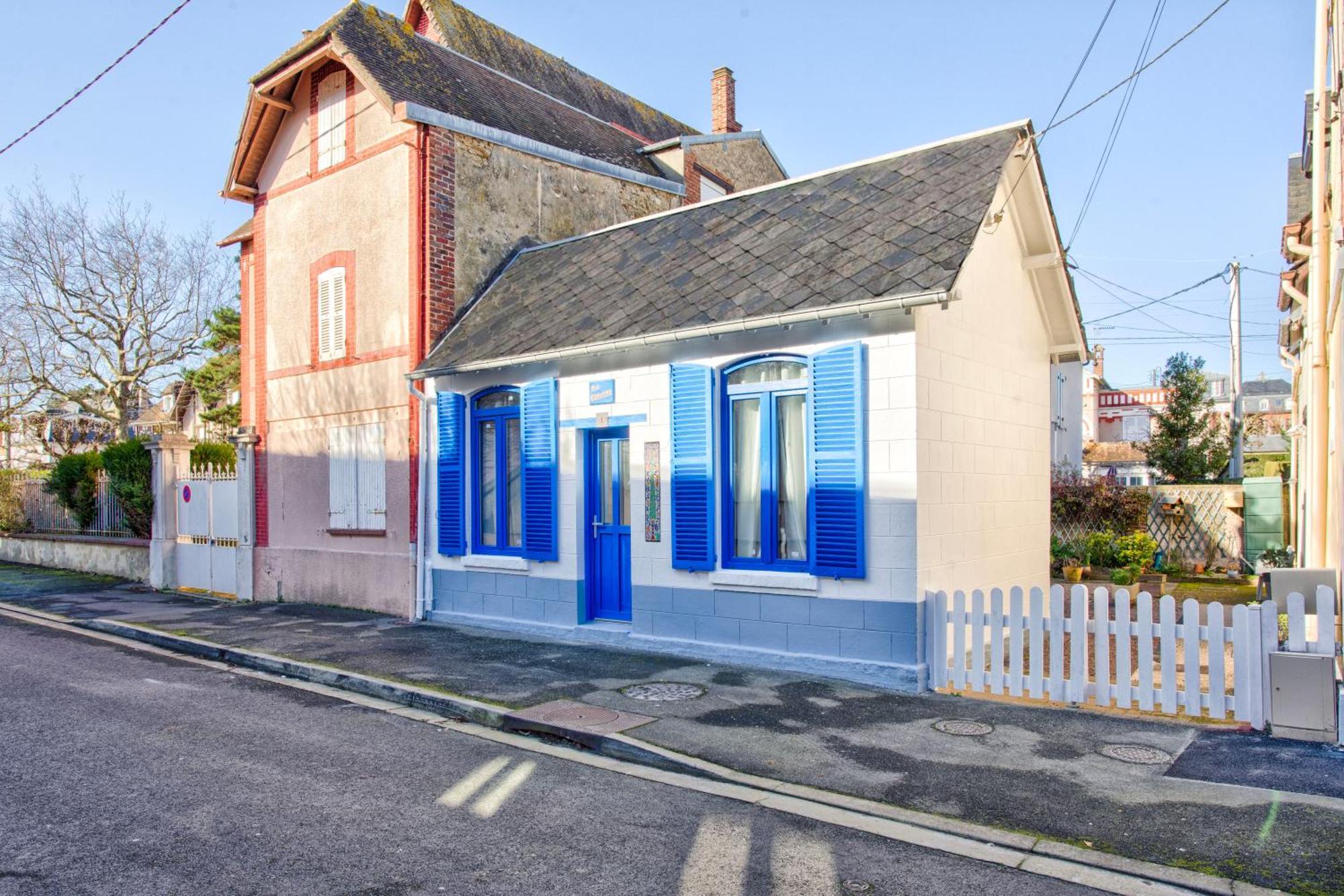 La Maison De Pecheur De Ginette * Cabourg